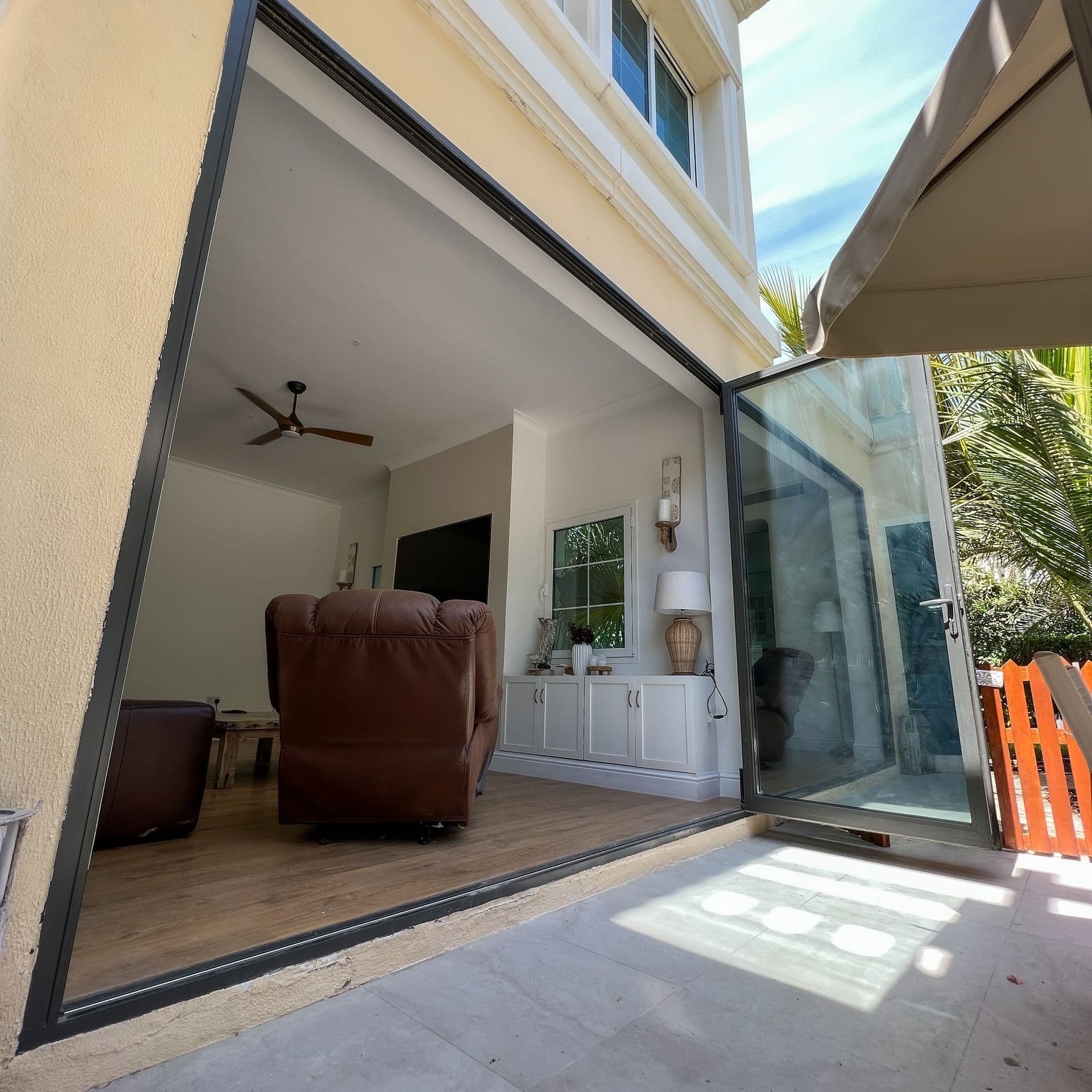Jumeirah Village Triangle — Townhouse installation by Swiftrooms, image 5