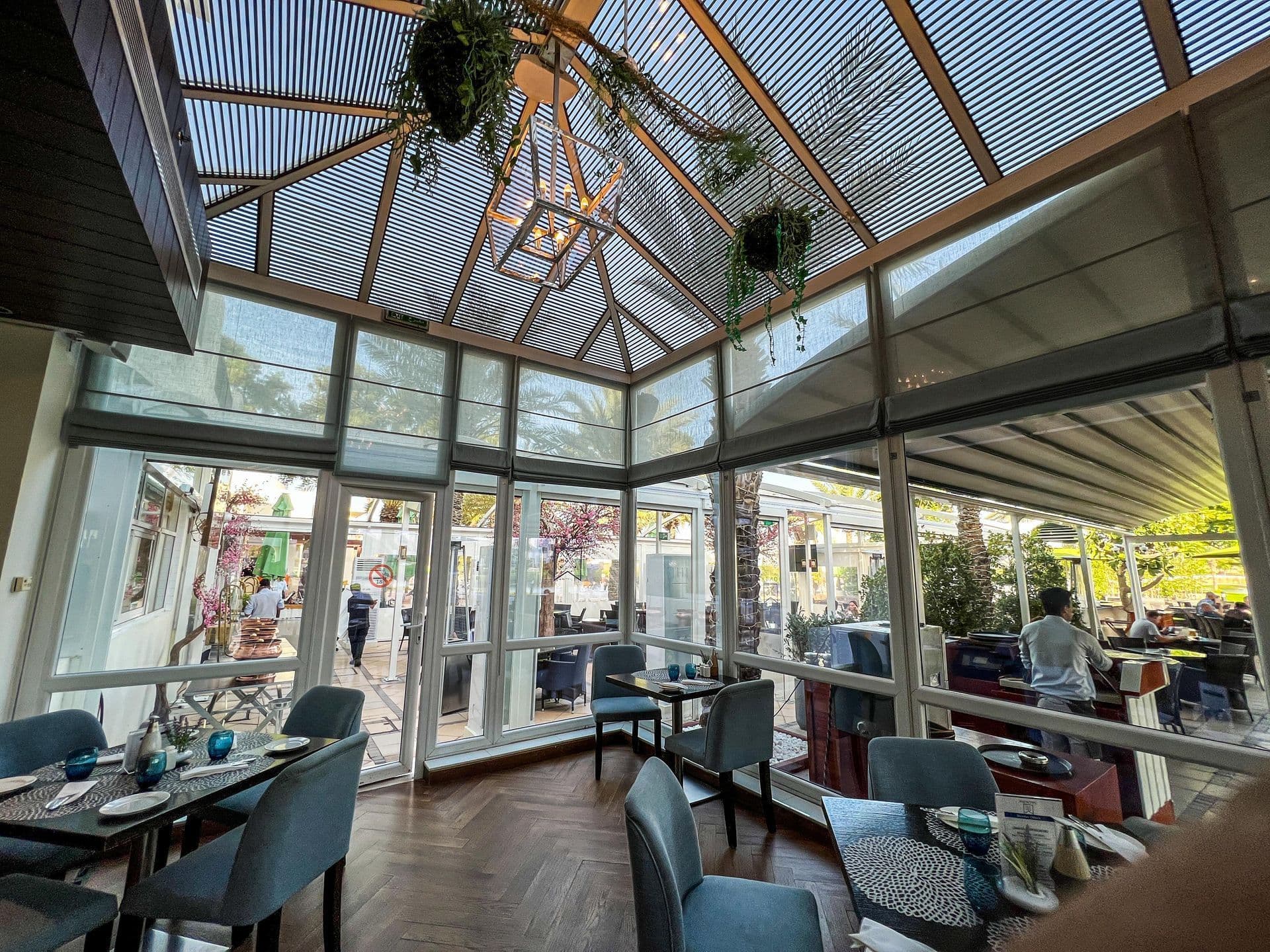 Monty's Golf Course — Commercial installation by Swiftrooms, image 3